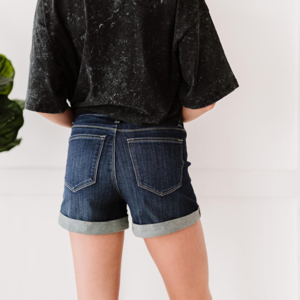 Judy Blue Carry On Full Size Cuffed Pull-On Shorts - Picture 8 of 10